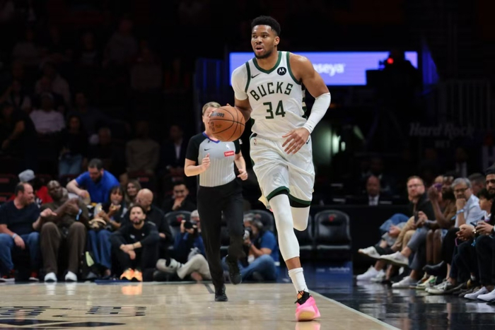 MK体育app下载-NBA超级得分手分档：麦迪字母哥仅三档，詹皇库里二档，一档4人|德维恩·韦德|艾弗森|威尔金斯|吉安尼斯·安特托孔波|恩比德_新浪体育_新浪新闻
